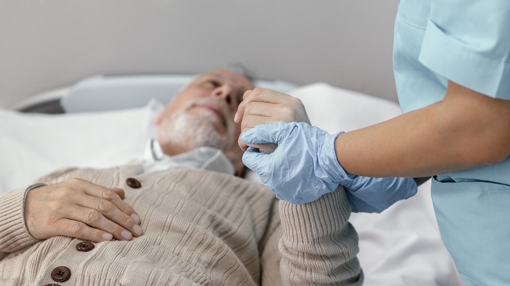 Caring for Elderly Patients with Surgical Wounds