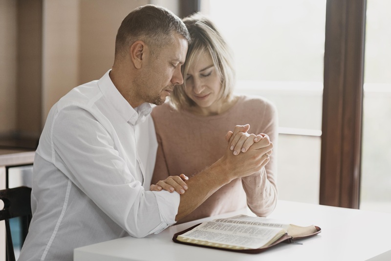 Differences Between Secular and Christian Rehabs